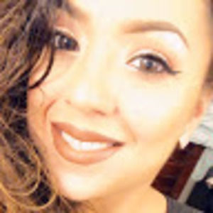 Meet your Posher, Desiree